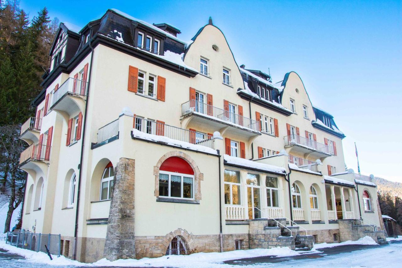 Gruppenhaus Lindenhof 楚尔瓦尔登 外观 照片